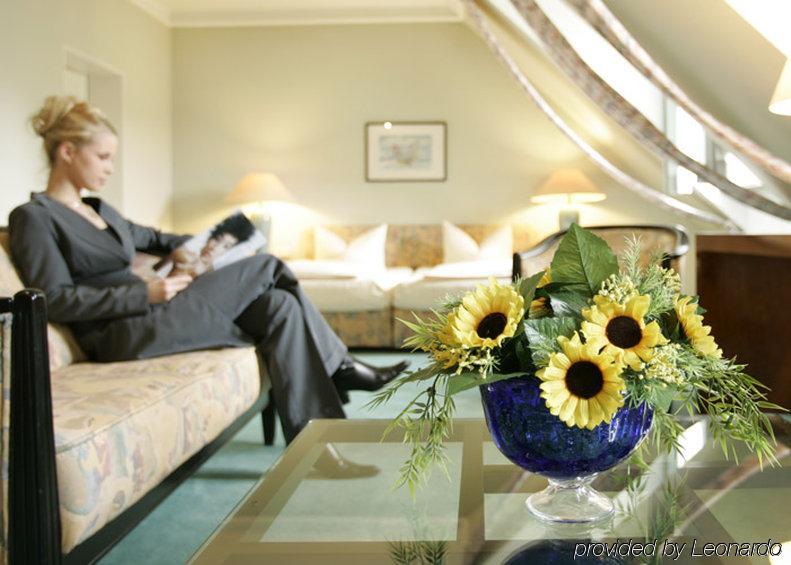 Hotel Deutsches Theater Μόναχο Δωμάτιο φωτογραφία